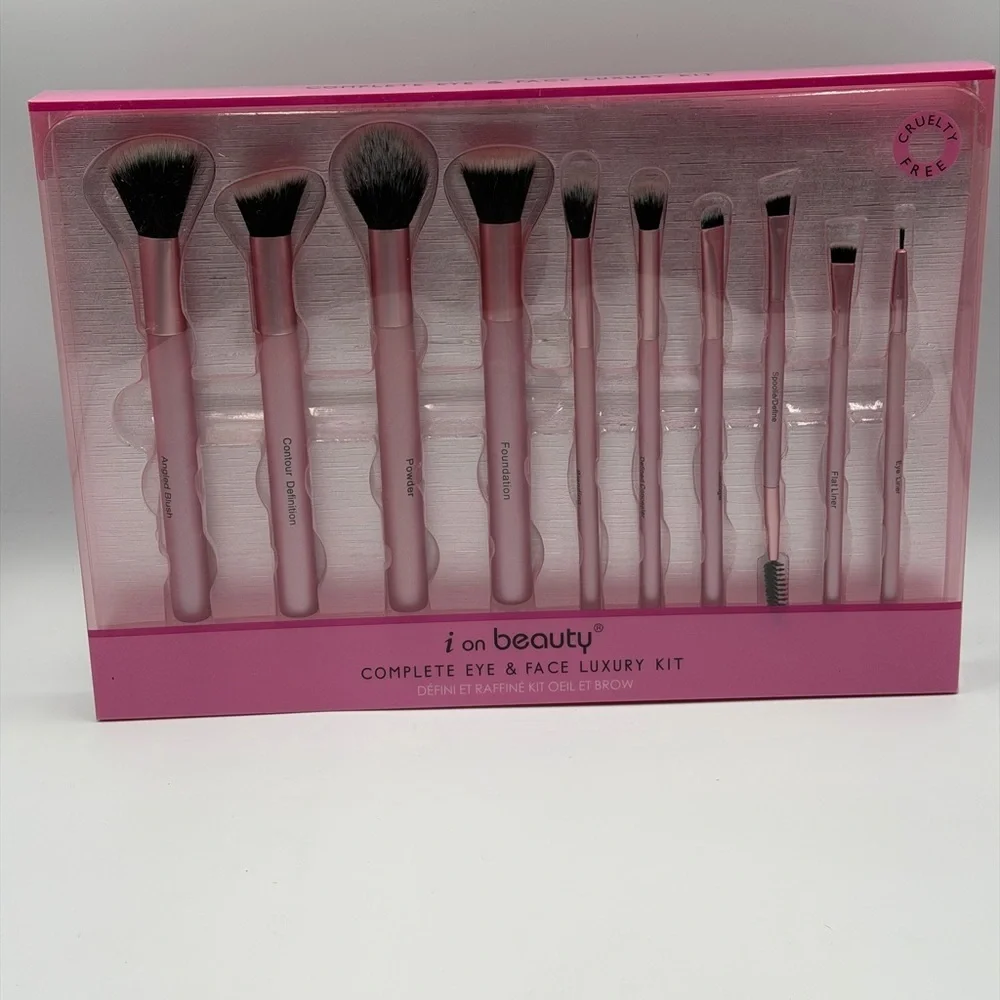 Pink Complete Eye & Face Luxury Brush Kit - Picture 1 of 3